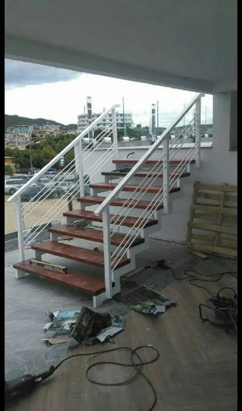 Corrimão de alumínio para escada